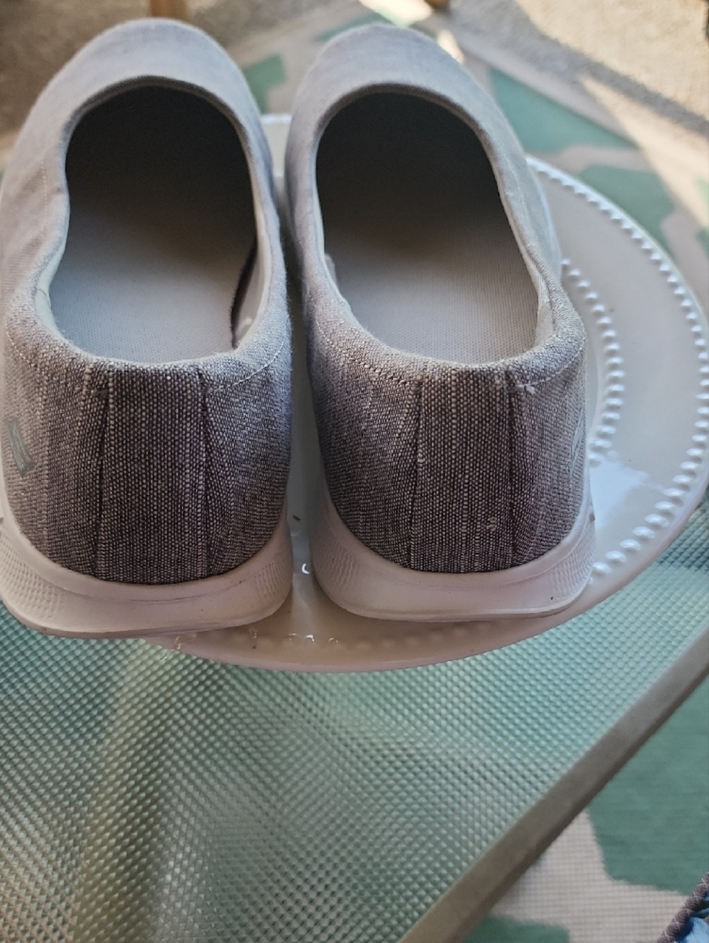 Skechers Goga Max Light Gray Slip-On Insole - Picture 7 of 9
